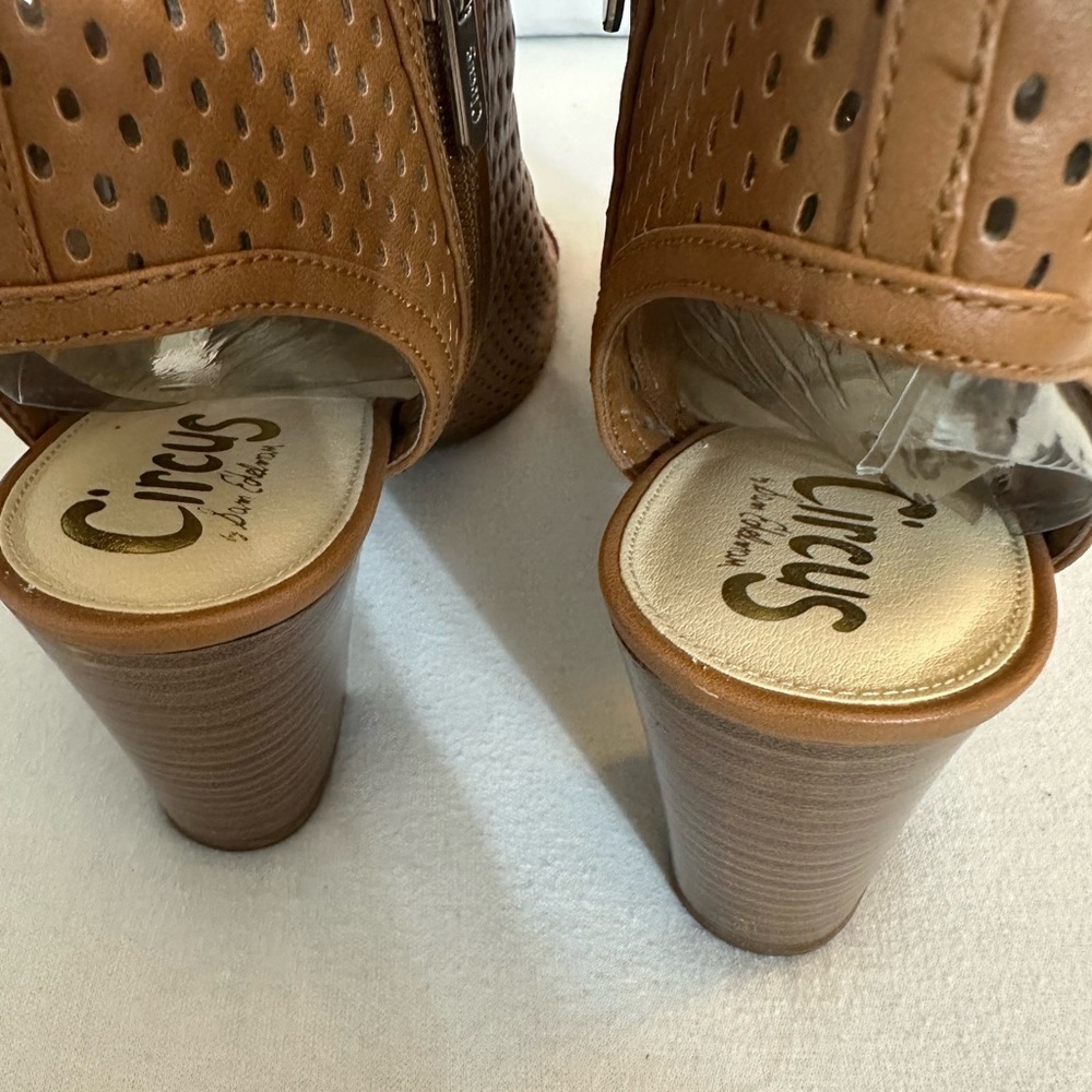 Circus by Sam Edelman Emerson Peep-toe Bootie Color brown Size:10 - Picture 4 of 7